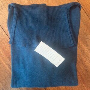 Leo & Nicole turtleneck sweater